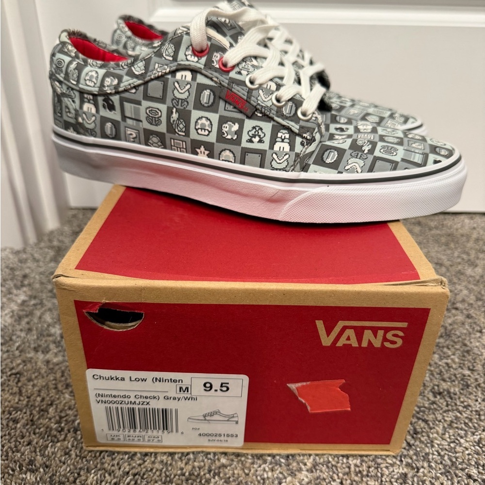 Vans Nintendo check Mario sneakers 9.5 NEW